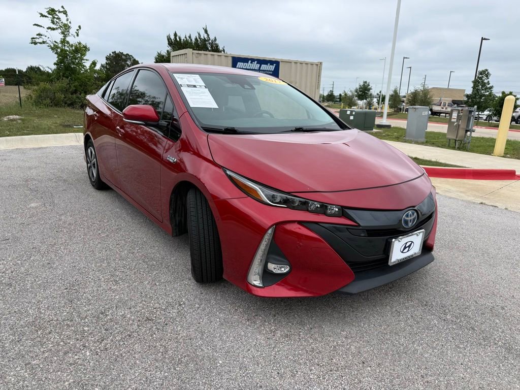 Used 2017 Toyota Prius Prime Advanced FWD image 3