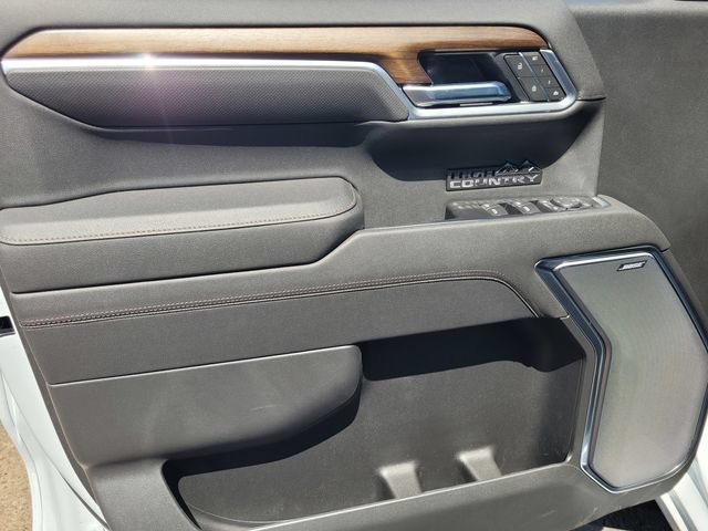 New 2026 Chevrolet Silverado 1500 High Country AWD/4WD image 14