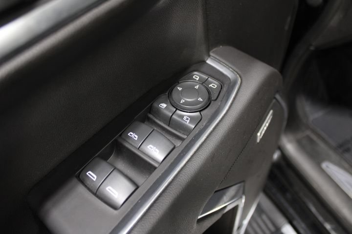 Used 2022 GMC Sierra 1500 SLT w/ SLT Convenience Package AWD/4WD image 19