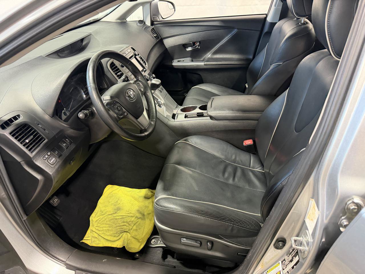 Used 2015 Toyota Venza Limited AWD/4WD image 21