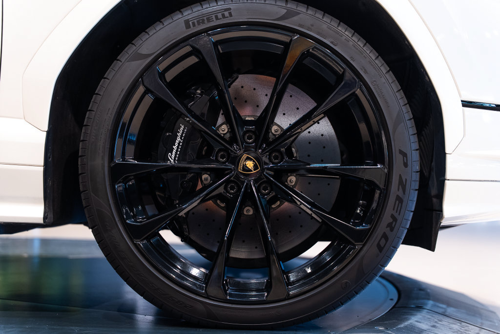 Used 2023 Lamborghini Urus S AWD/4WD image 15