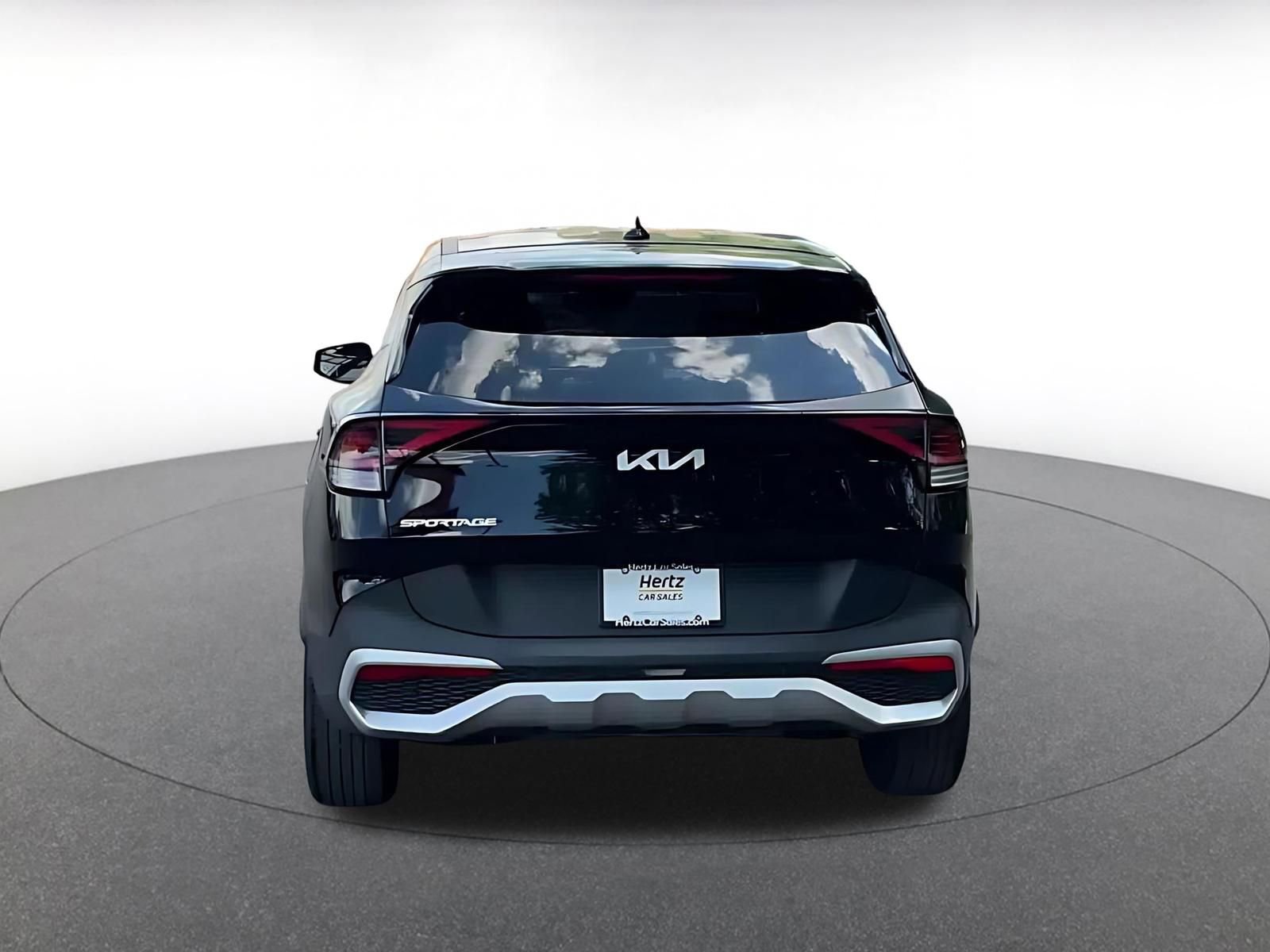 Used 2025 Kia Sportage LX FWD image 12