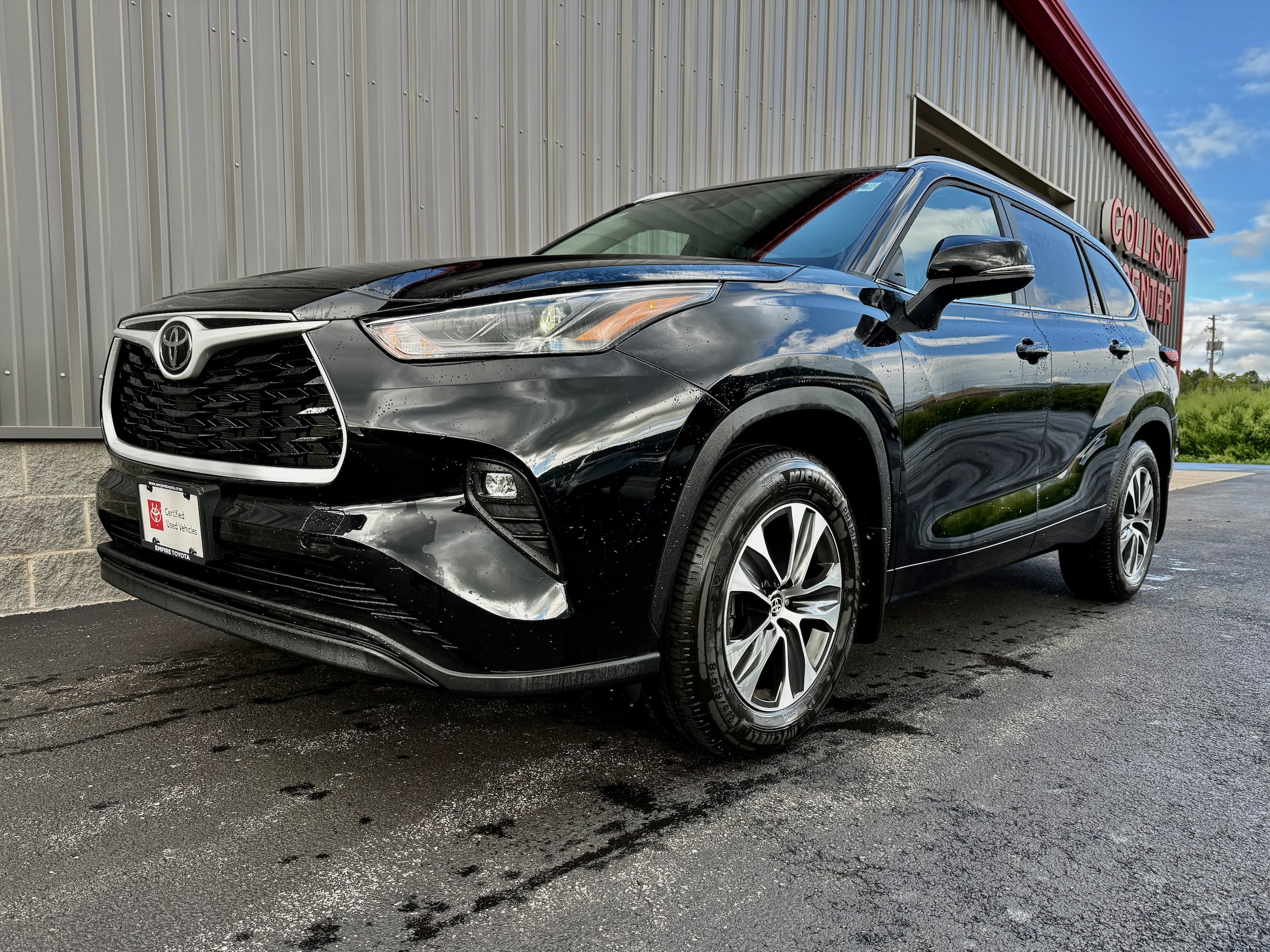 Certified 2026 Toyota Highlander XLE AWD/4WD image 10