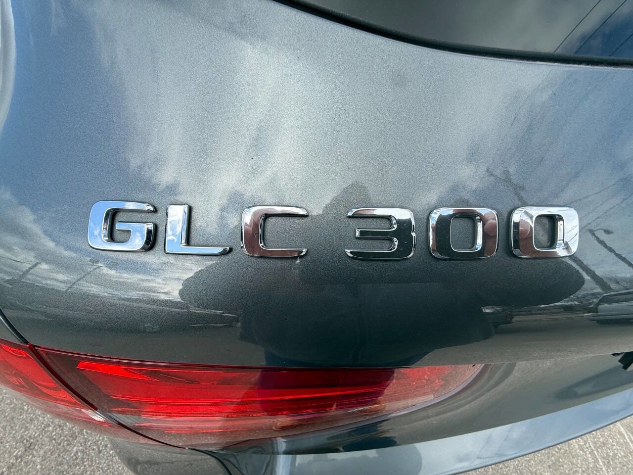 Used 2017 Mercedes-Benz GLC 300 4MATIC image 7