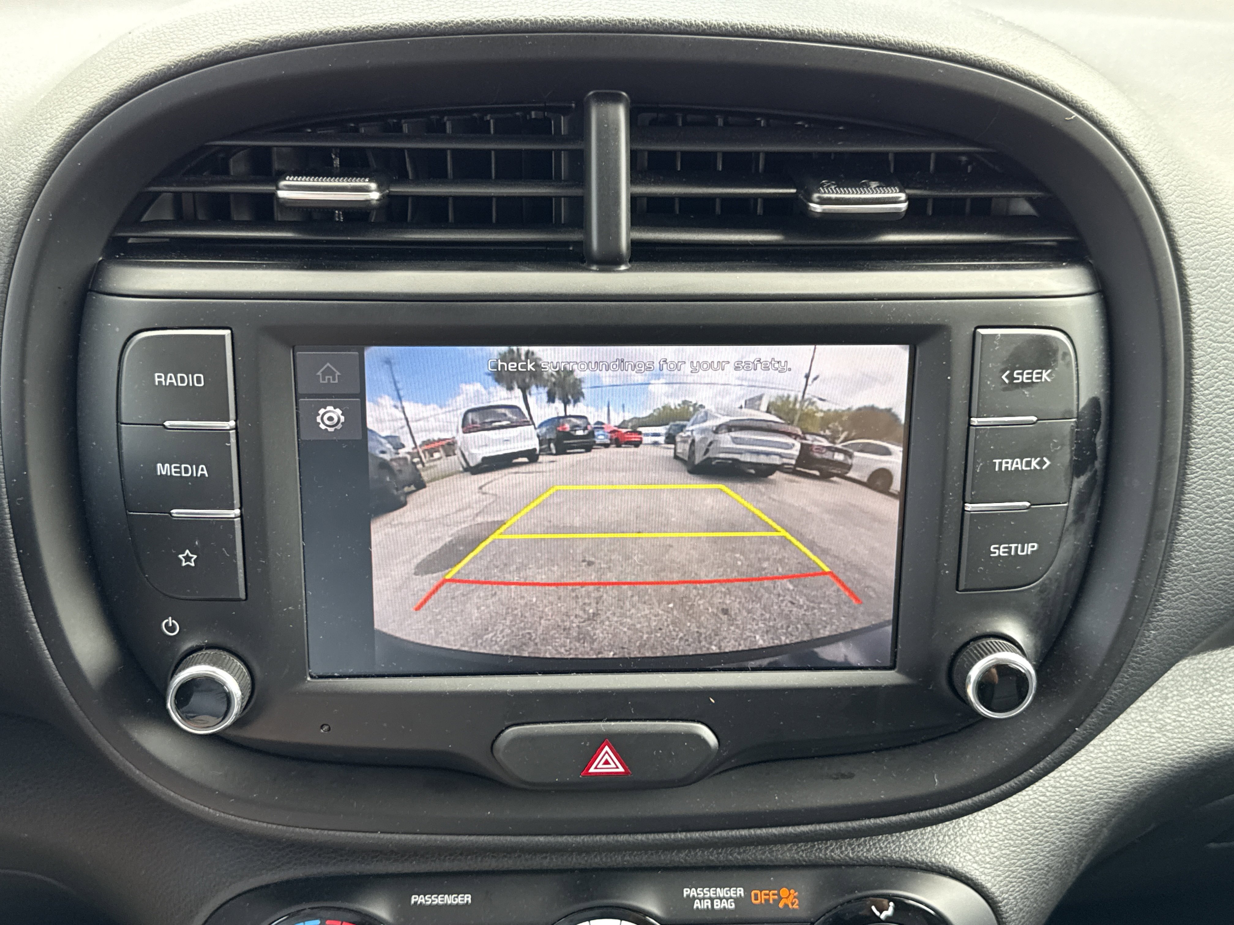 Used 2025 Kia Soul LX w/ LX Technology Package image 16