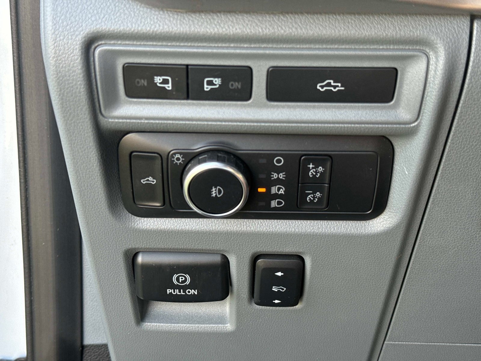 Used 2022 Ford F150 XLT w/ Equipment Group 302A High RWD image 21