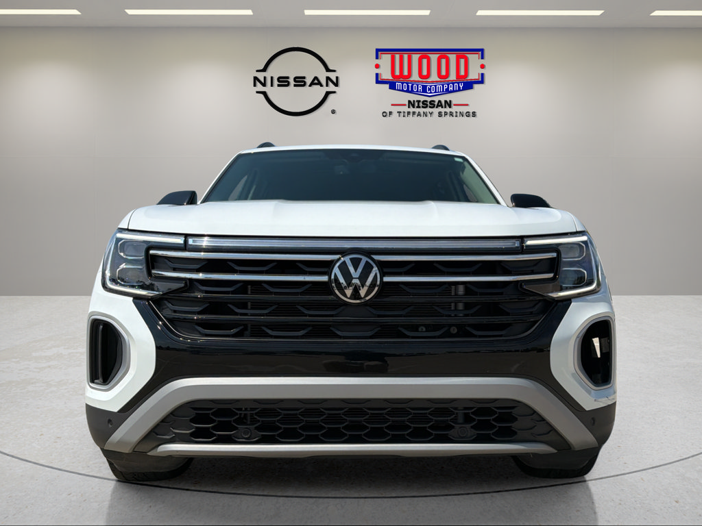 Used 2025 Volkswagen Atlas Peak Edition SE AWD/4WD image 6