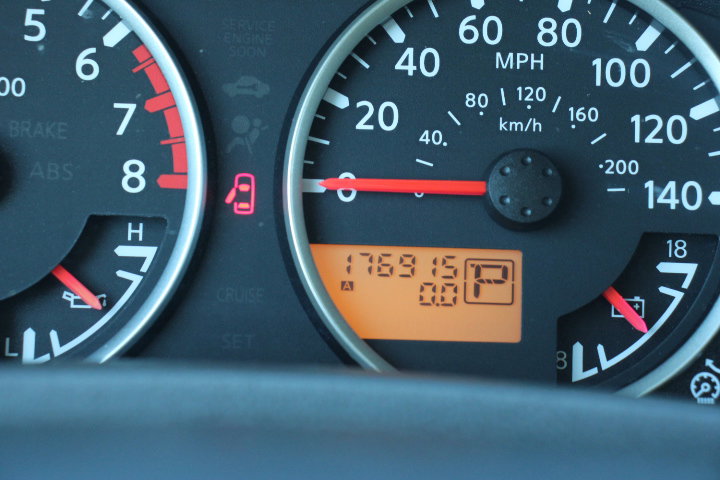 Used 2010 Nissan Pathfinder SE AWD/4WD image 29