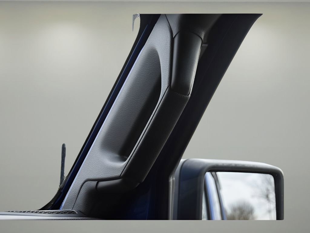 Used 2018 Jeep Wrangler Unlimited Sport S image 36