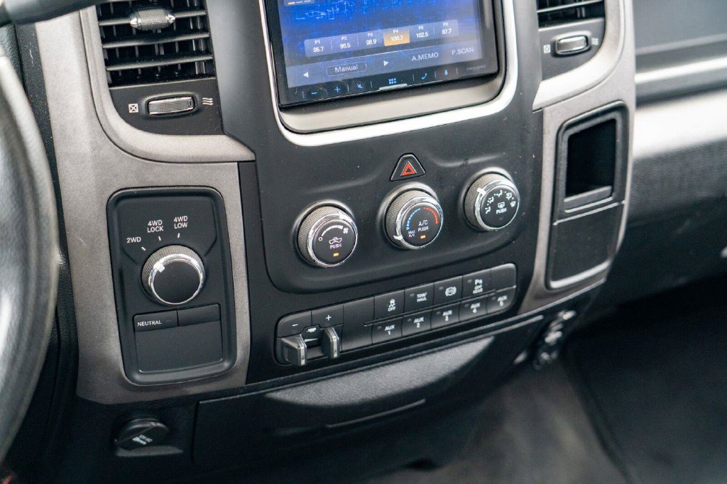 Used 2016 RAM 3500 Tradesman w/ Chrome Appearance Group AWD/4WD image 23