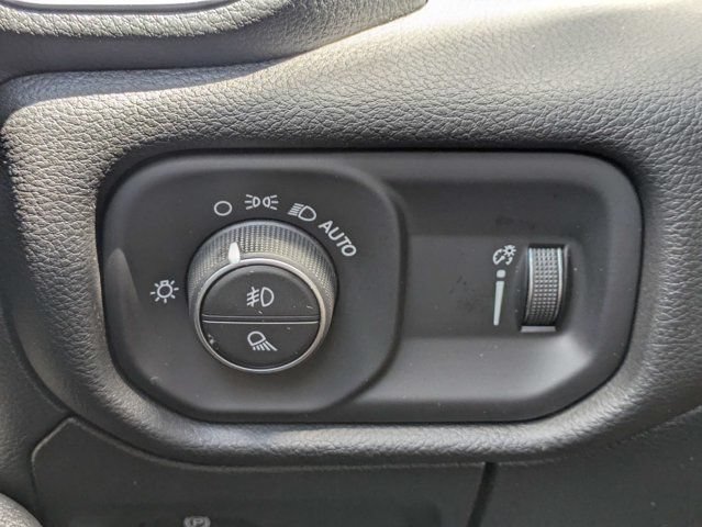Used 2023 RAM 1500 Big Horn AWD/4WD image 23