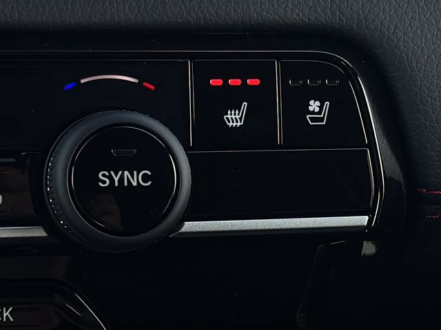 Certified 2026 Honda Pilot Black Edition image 38