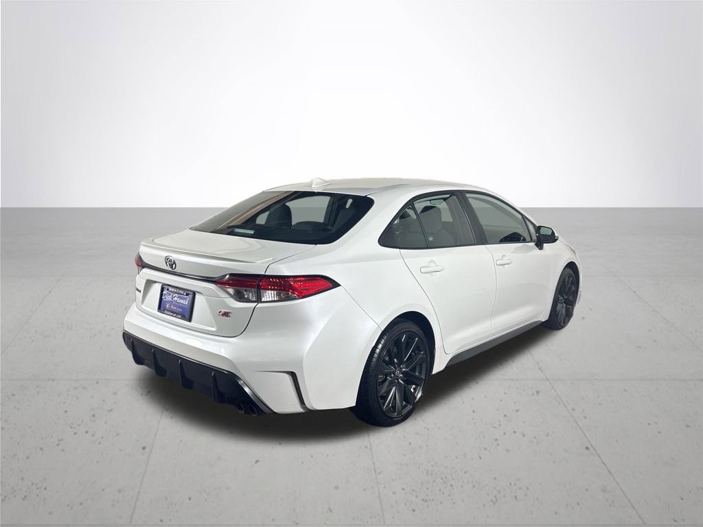 Used 2024 Toyota Corolla SE image 6