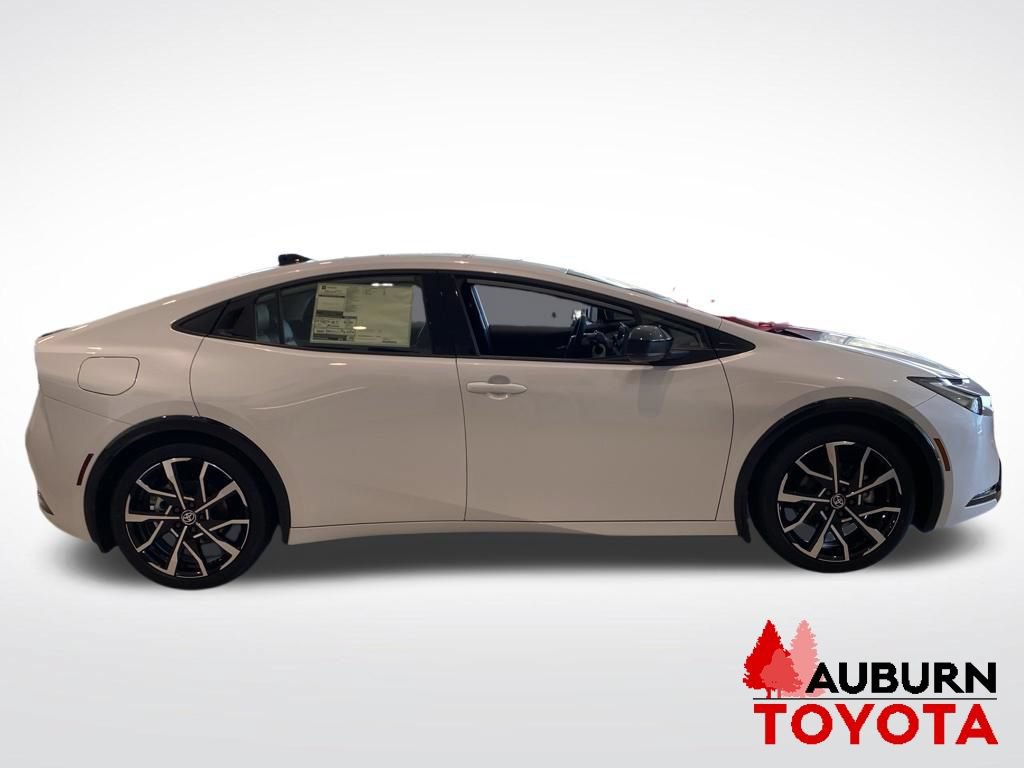 New 2026 Toyota Prius Plug-In Hybrid FWD image 8