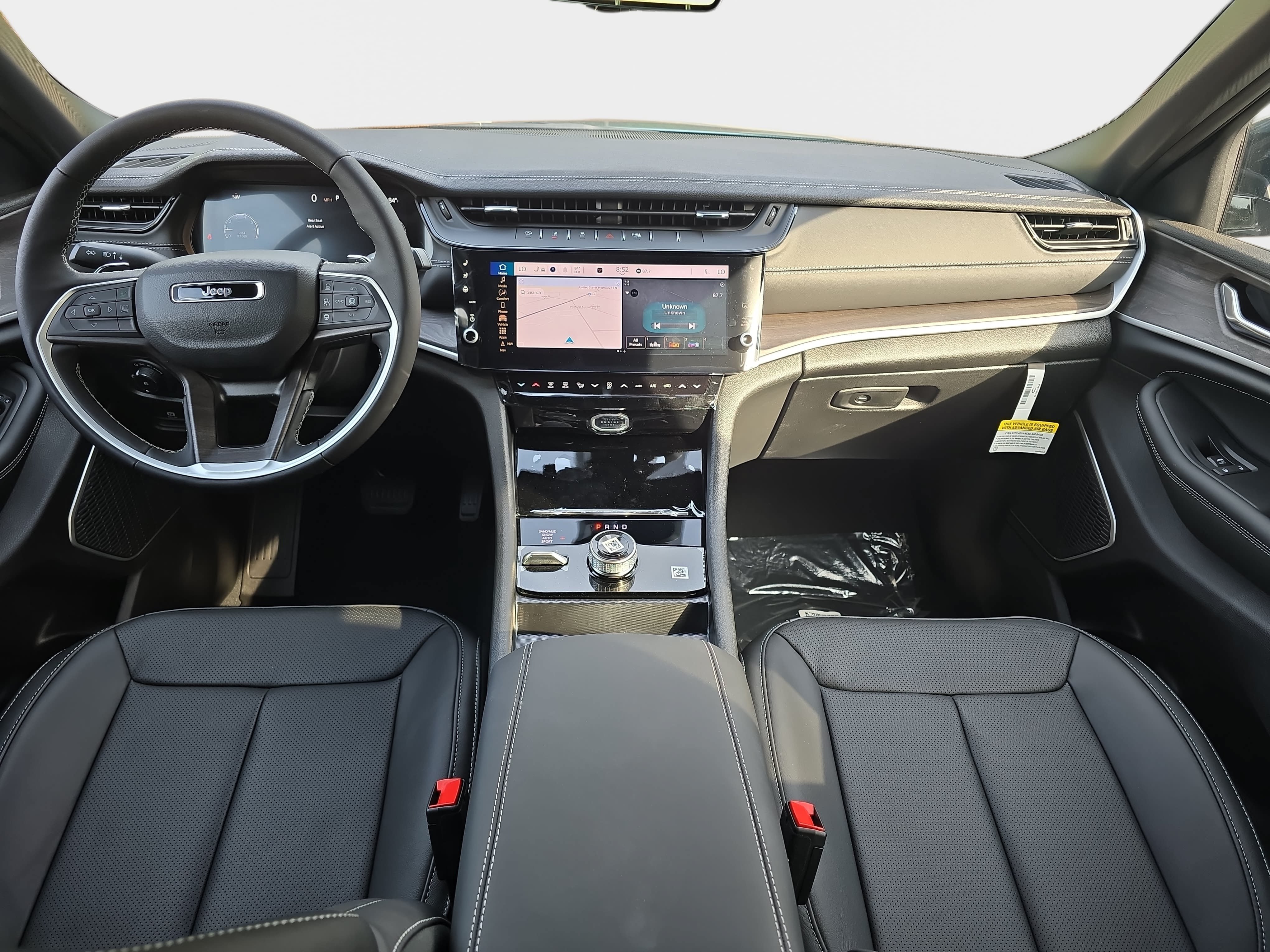 New 2026 Jeep Grand Cherokee Limited Reserve AWD/4WD image 10