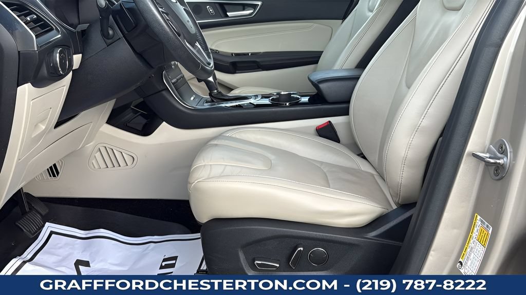 Used 2017 Ford Edge Titanium FWD image 25