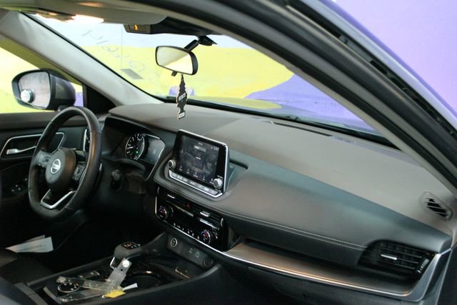 Used 2021 Nissan Rogue SV AWD/4WD image 11