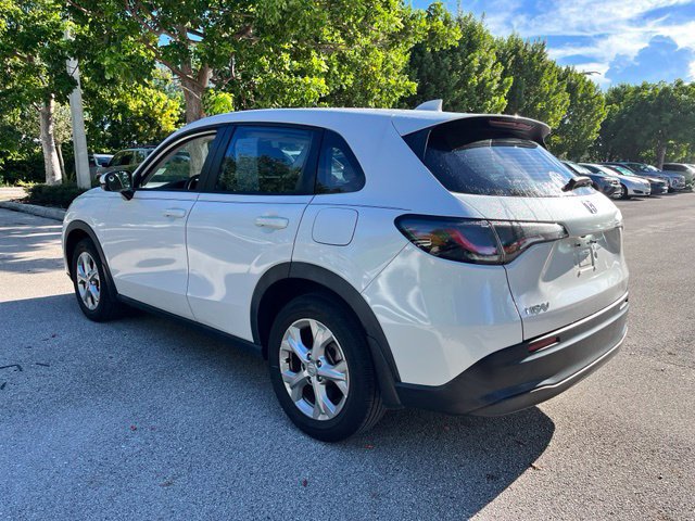 Certified 2024 Honda HR-V LX image 4