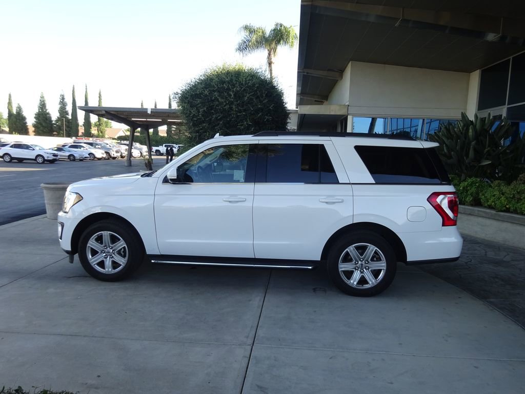 Used 2020 Ford Expedition XLT w/ Equipment Group 202A RWD image 4