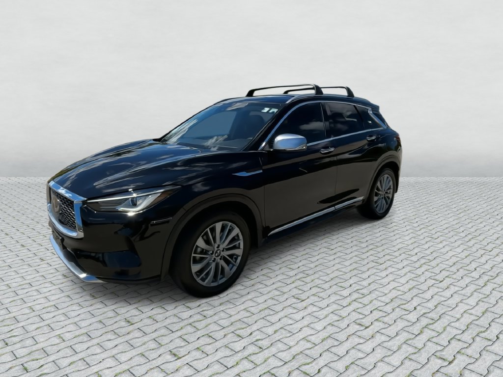 Certified 2025 INFINITI QX50 Luxe w/ Accent Package AWD/4WD image 4