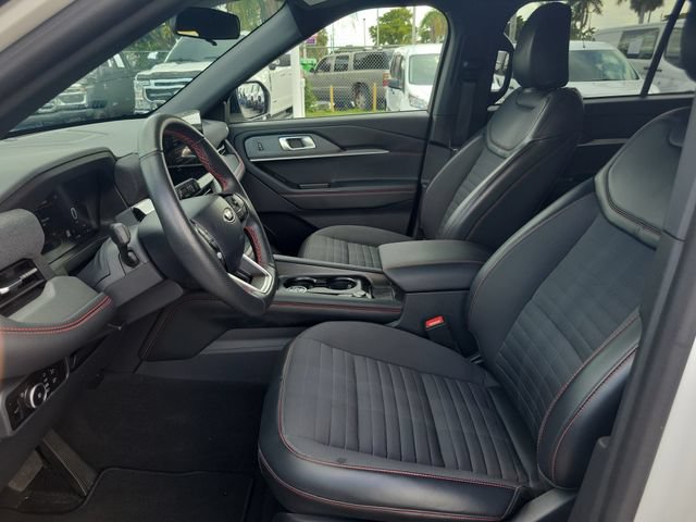 Certified 2025 Ford Explorer ST-Line RWD image 21