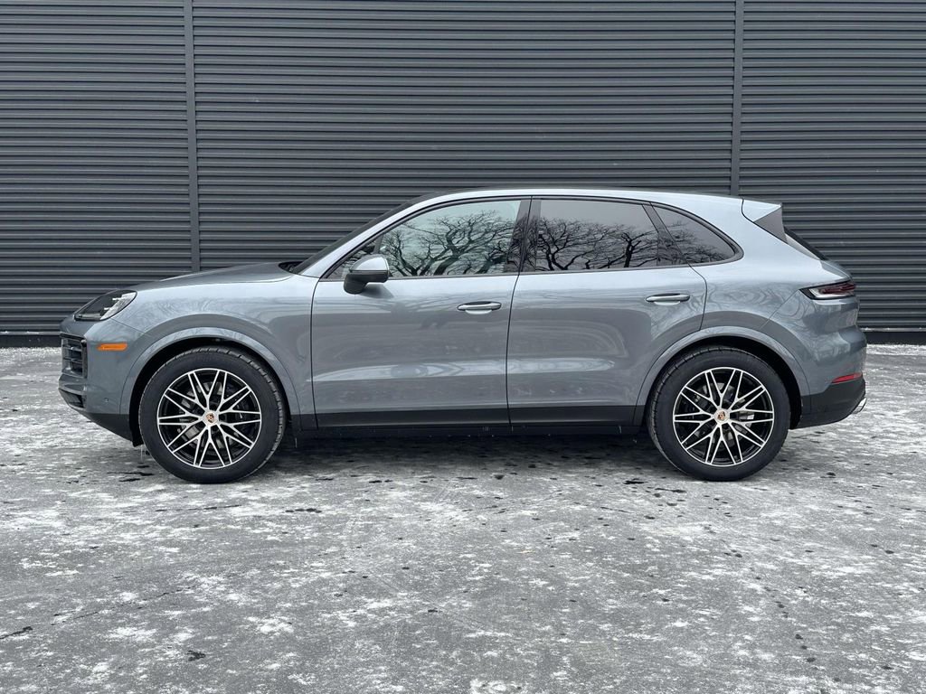 New 2026 Porsche Cayenne AWD/4WD image 2