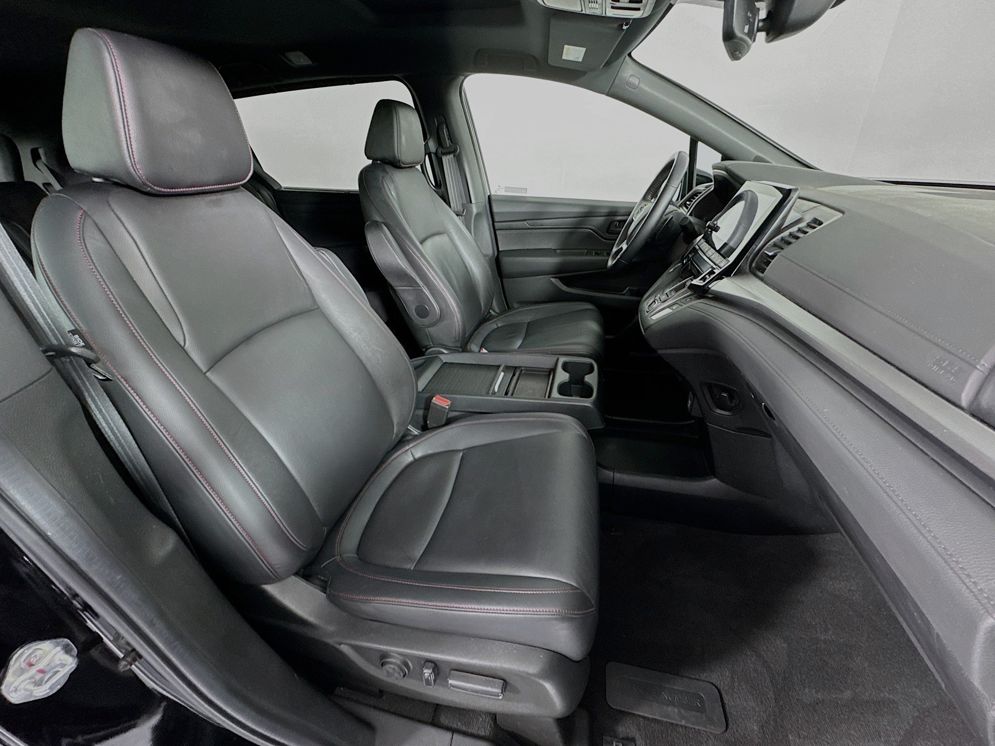 Certified 2024 Honda Odyssey Sport image 29