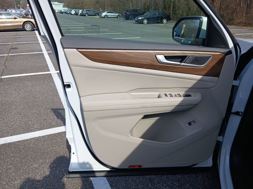 New 2026 Volkswagen Atlas SE FWD image 10
