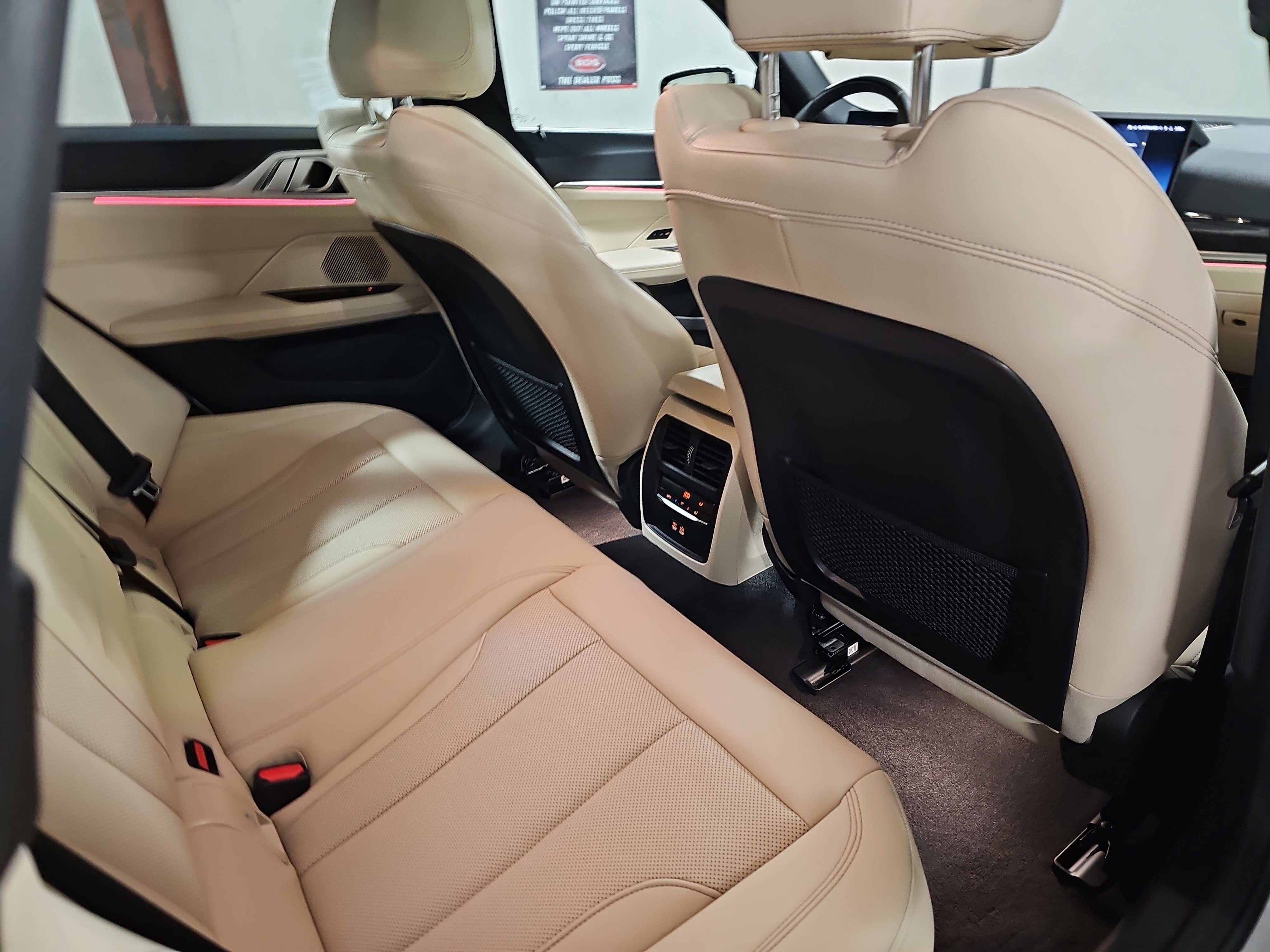 Used 2023 BMW i4 eDrive35 w/ Premium Package image 11