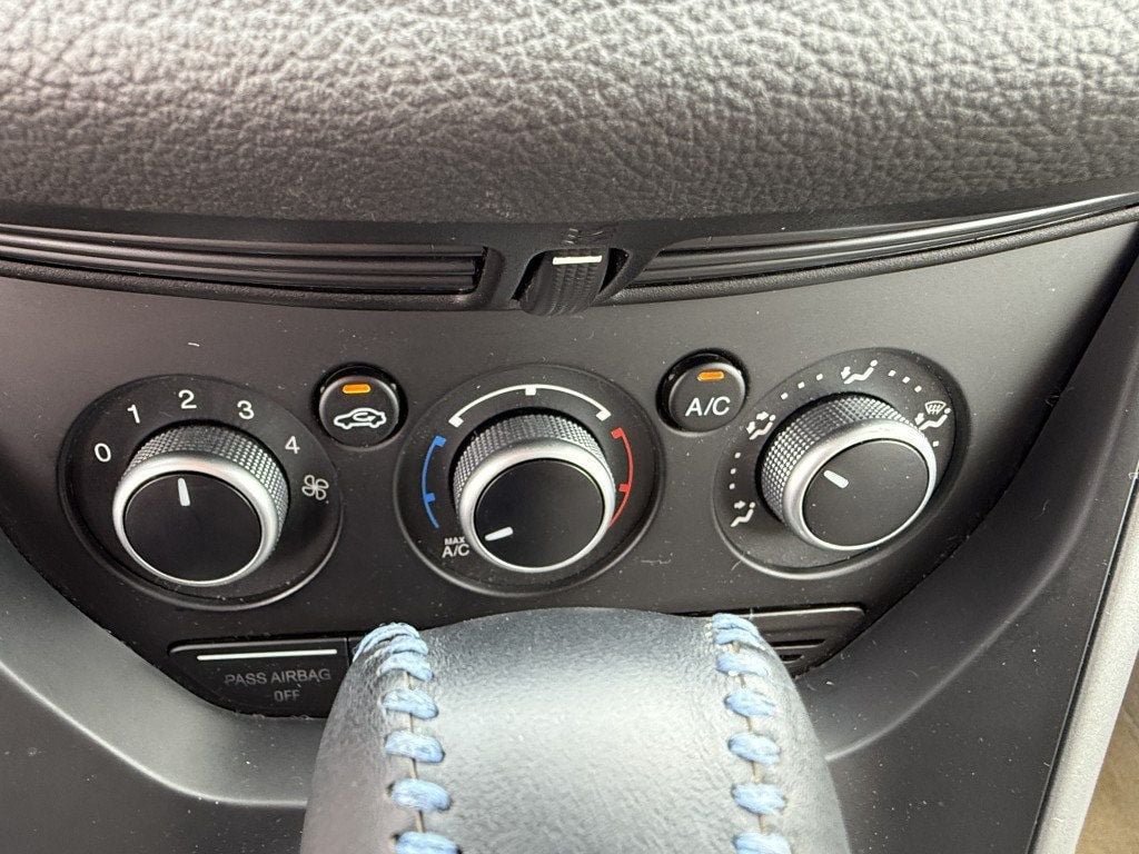 Used 2014 Ford Escape SE FWD image 15