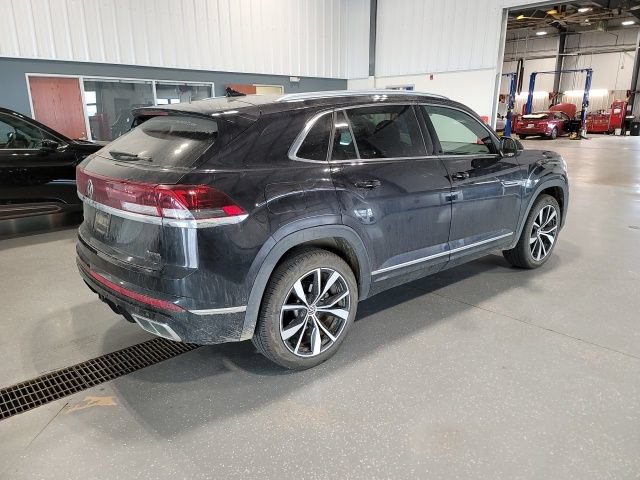 Used 2025 Volkswagen Atlas Cross Sport SEL Premium R-Line AWD/4WD image 7