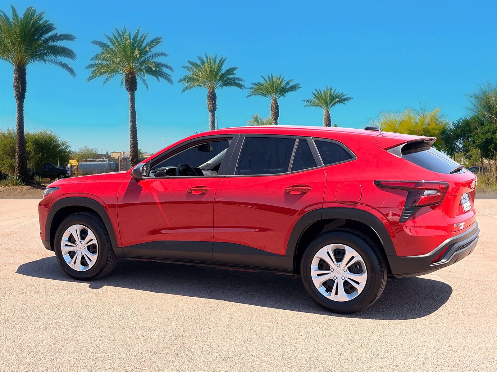 Used 2026 Chevrolet Trax LS FWD image 3