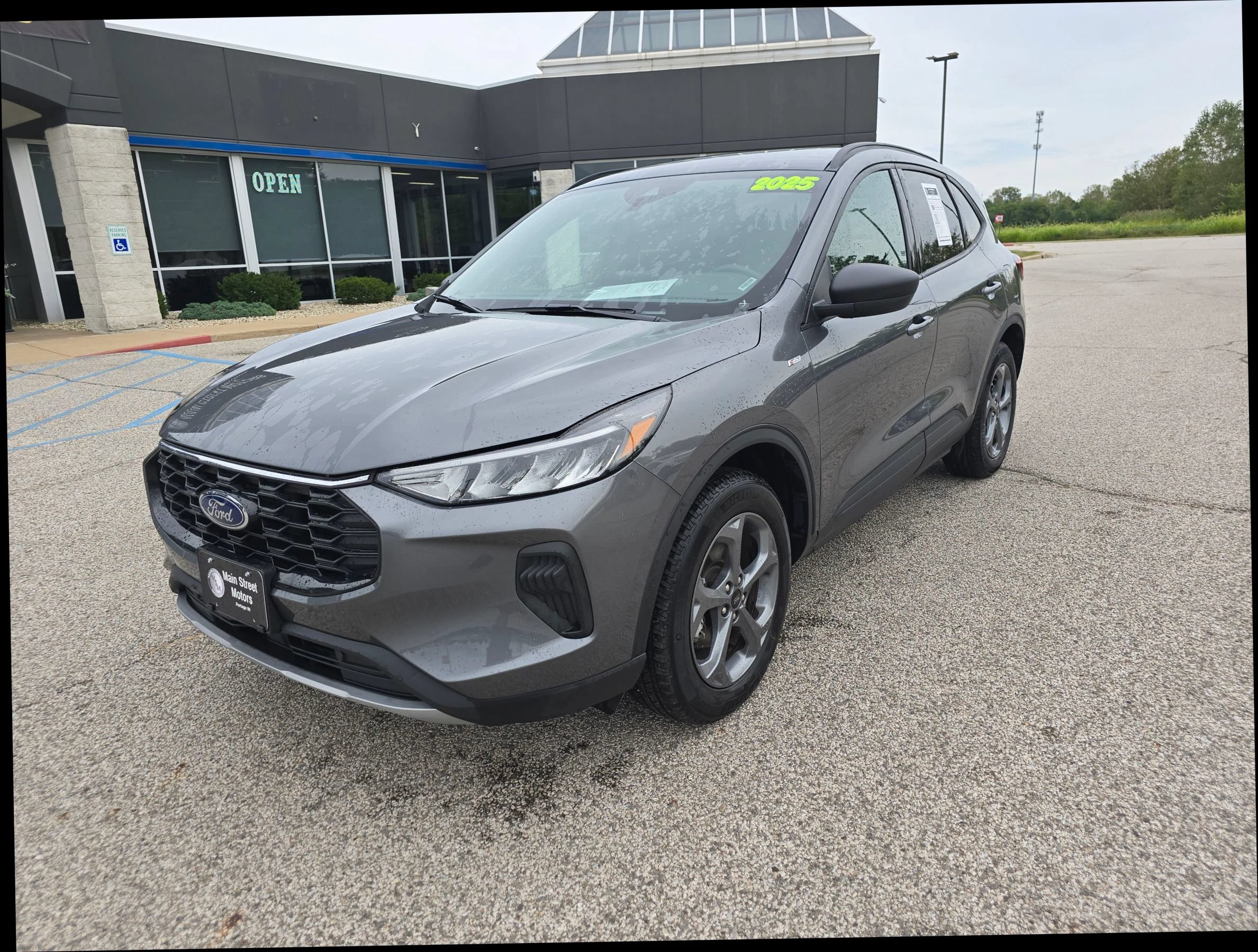 Used 2025 Ford Escape ST-Line AWD/4WD image 8