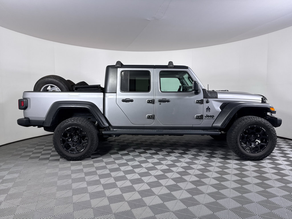 Used 2020 Jeep Gladiator Sport w/ Quick Order Package 24S AWD/4WD image 2