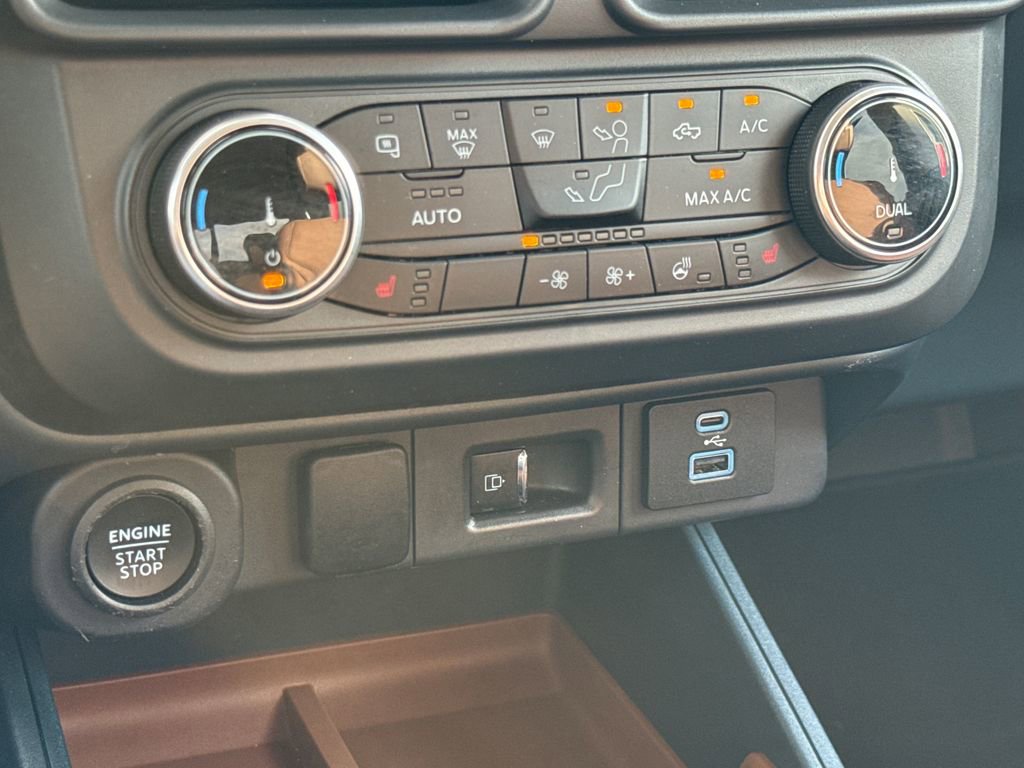 Used 2024 Ford Maverick Lariat w/ FX4 Off-Road Package image 23