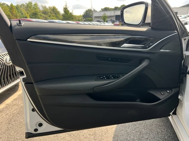 Used 2019 BMW 530e xDrive AWD/4WD image 10