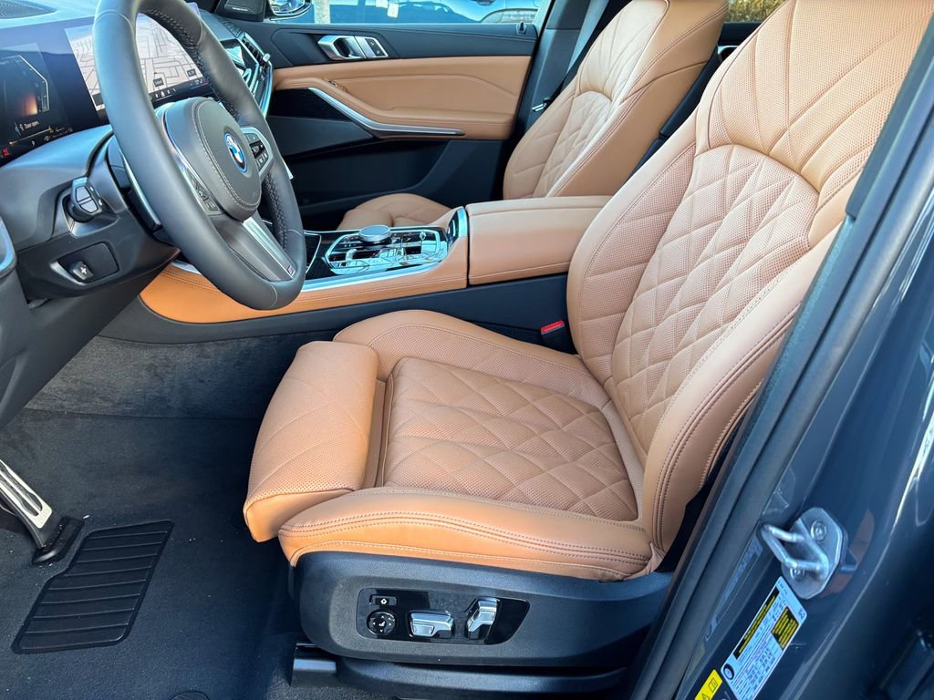 New 2026 BMW X5 xDrive50e w/ M Sport Package image 15