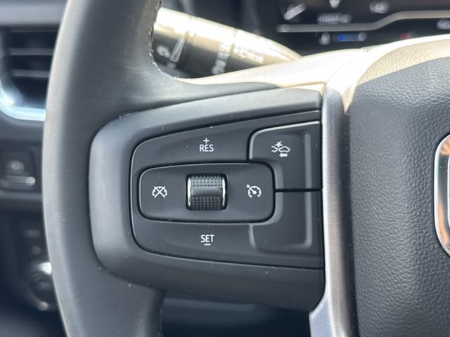 Used 2023 GMC Yukon XL SLE AWD/4WD image 31