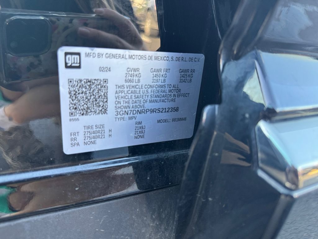 Used 2024 Chevrolet Equinox EV RS image 26