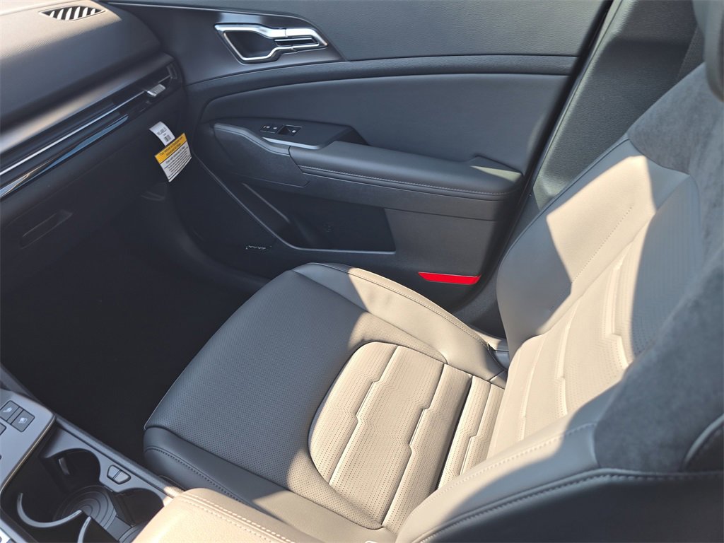 New 2026 Kia Sportage SX image 16