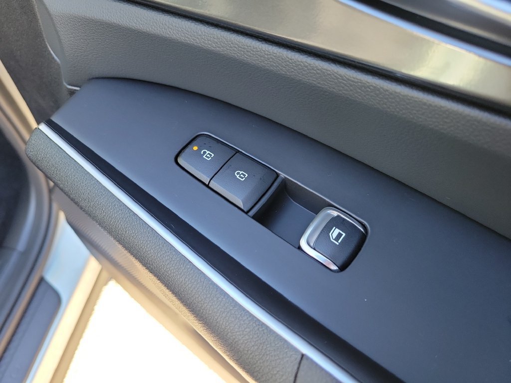 New 2026 Kia Sorento LX FWD image 9