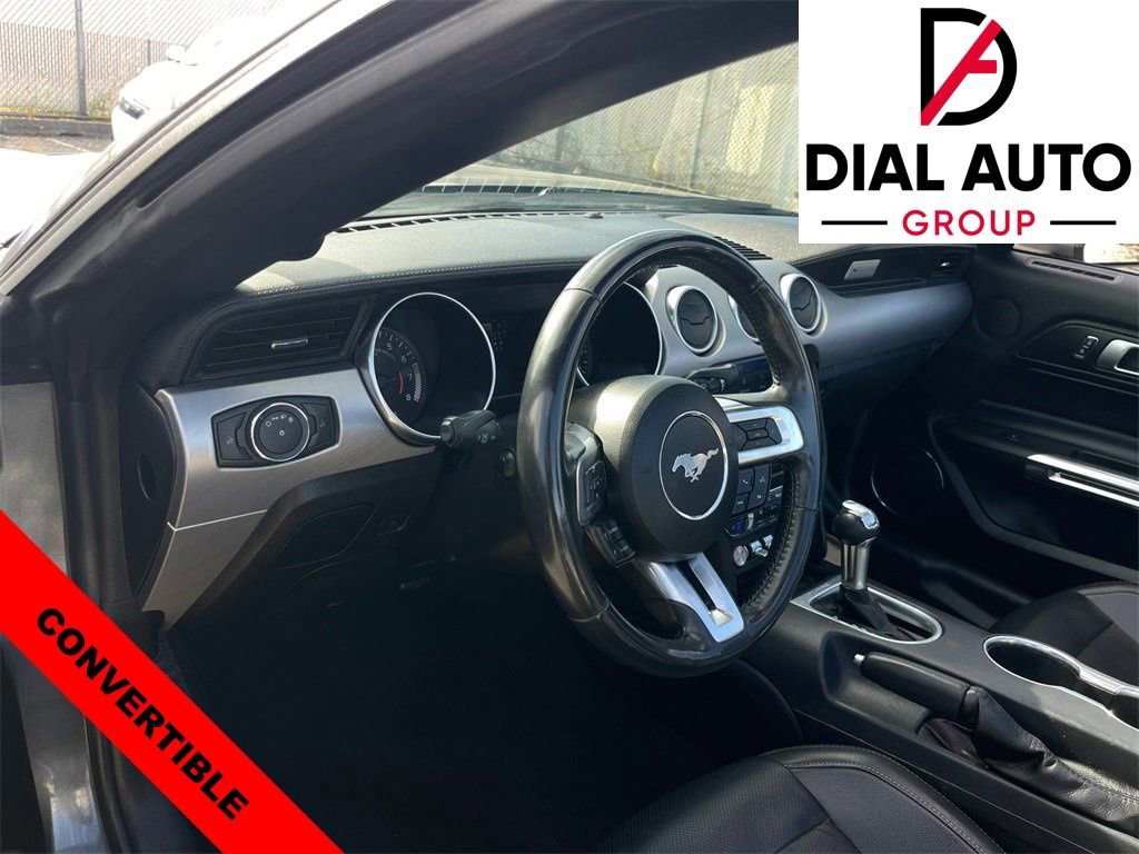 Used 2022 Ford Mustang Premium RWD image 9