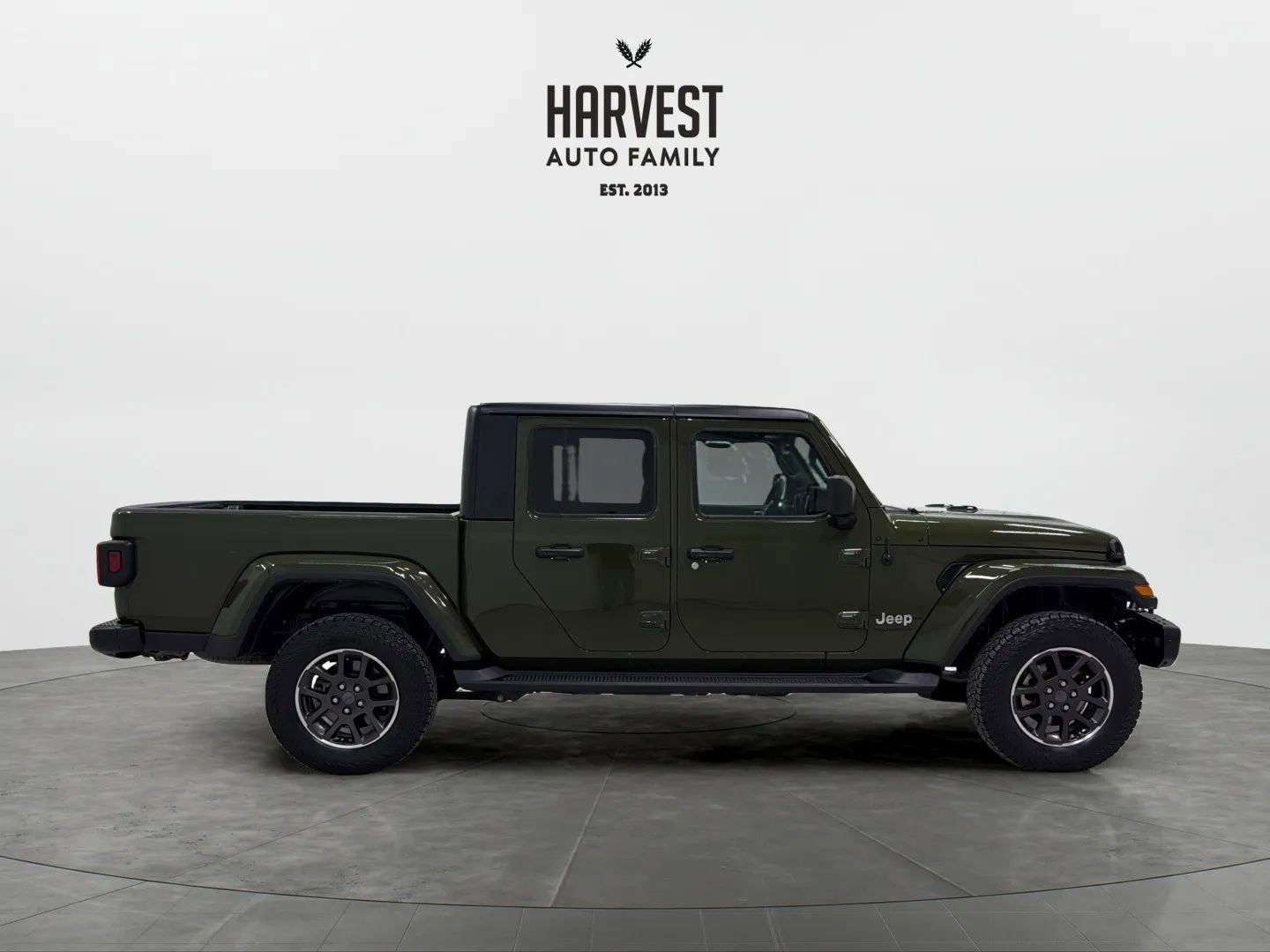 Used 2023 Jeep Gladiator Overland w/ Popular Equipment Package image 8