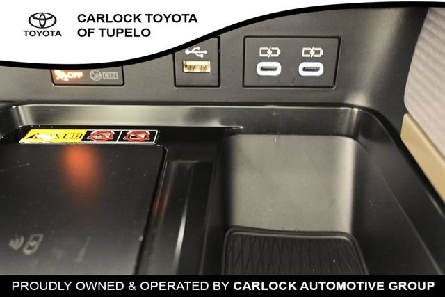 Used 2026 Toyota Camry SE w/ Multimedia Upgrade Package FWD image 31