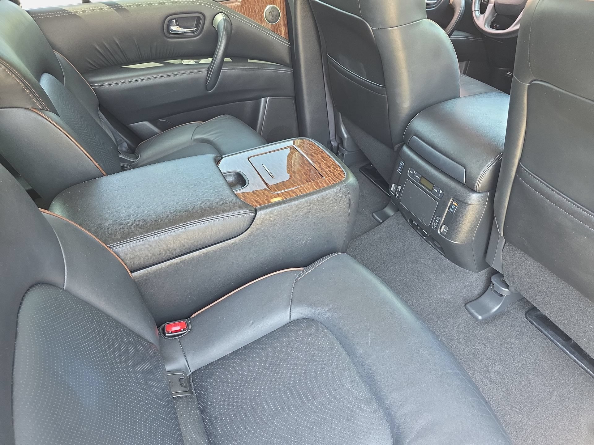 Used 2019 Nissan Armada Platinum w/ Captain's Chairs Package AWD/4WD image 11