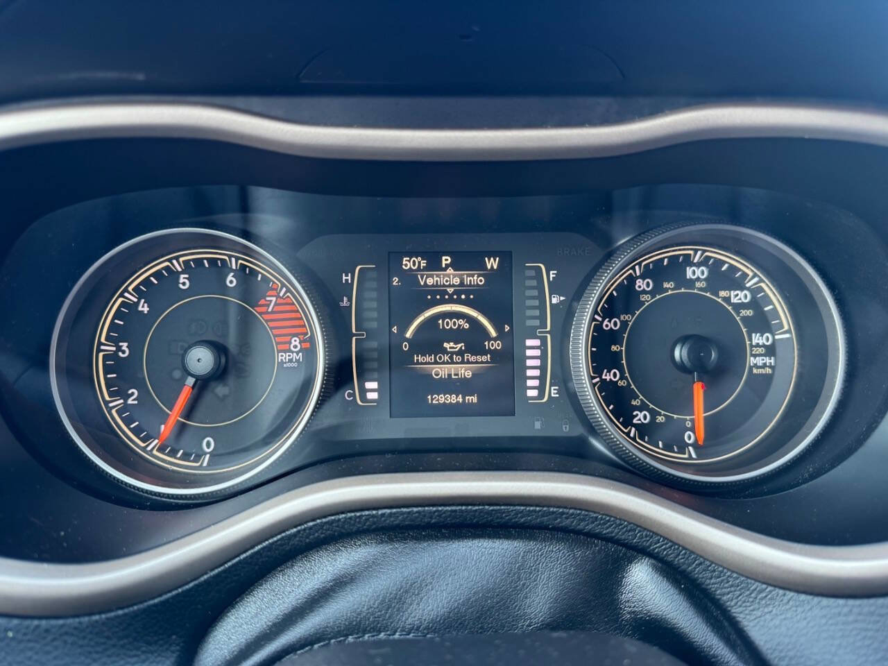 Used 2017 Jeep Cherokee Latitude w/ Cold Weather Group image 13