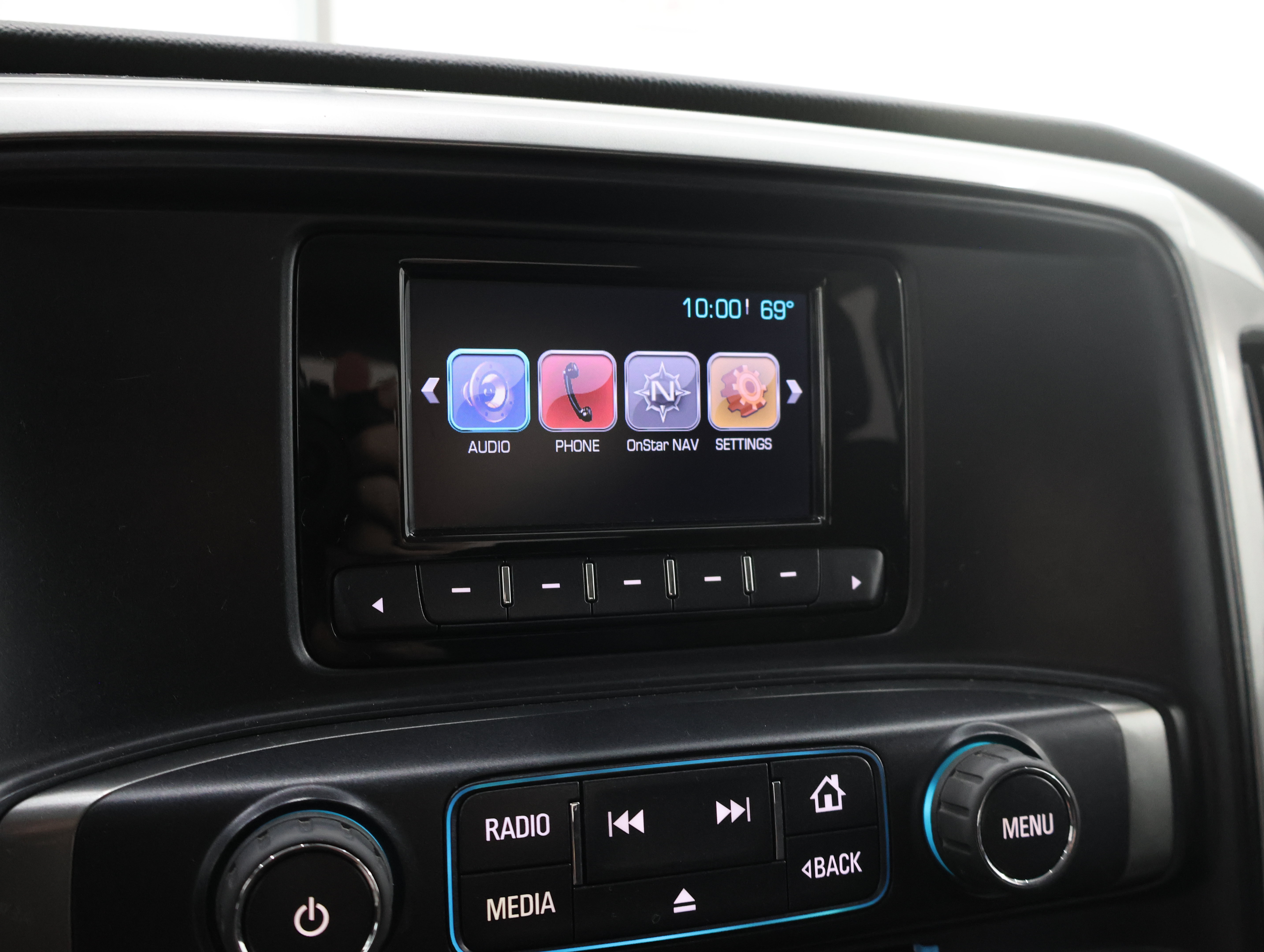 Used 2015 Chevrolet Silverado 2500 LT AWD/4WD image 38