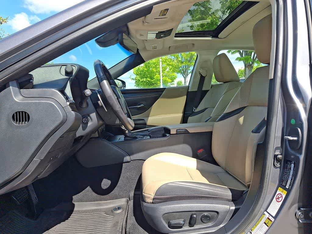 Used 2019 Lexus ES 350 w/ Premium Package FWD image 11