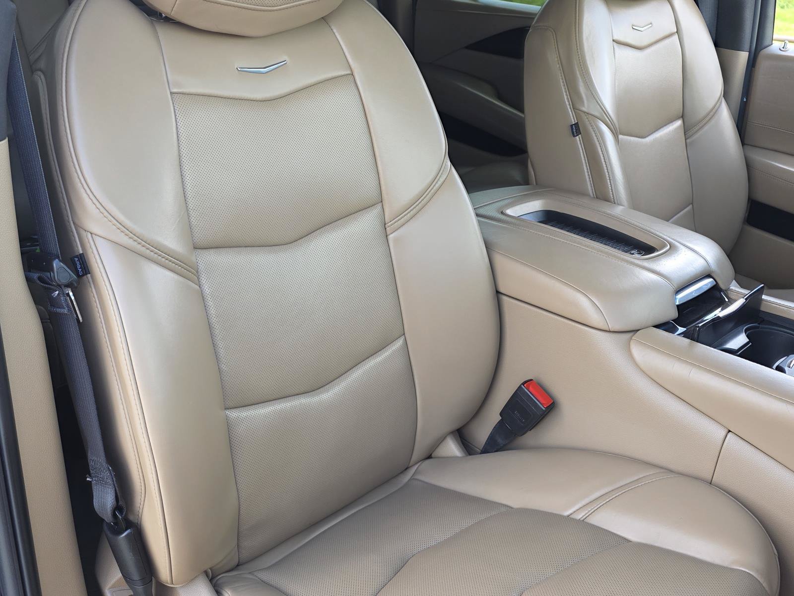 Used 2020 Cadillac Escalade ESV Platinum AWD/4WD image 24