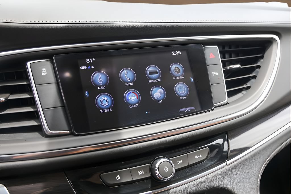 Used 2019 Buick Enclave Essence FWD image 16